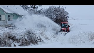 72 inch Berco Snowblower Quick Attach on a Branson 5520 CH Tractor  a snowblower by Bercomac [upl. by Suiremed]