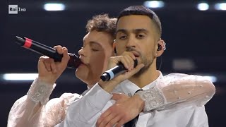 Mahmood e Blanco  Brividi  Sanremo Winner 2022 live video completo [upl. by Meesak]