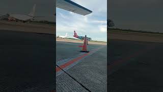 Air asia menuju runway to pineng kualanamuinternationalairport [upl. by Sunday]