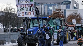 Tausende protestieren für faire und ökologische Landwirtschaft [upl. by Nyrahs]