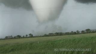 Beautiful Manitoba F3 Tornado Is a Behemoth l 6232007 HD [upl. by Nnayelsel]