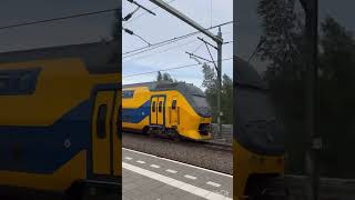 Treinen op Station Breukelen [upl. by Nevyar49]