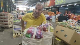 Todo Fresco  Bolsones de frutas y verduras en el Mercado Central [upl. by Helbonna]