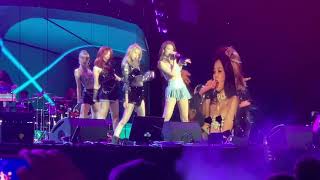 Dont know what to do Blackpink Coachella weekend 2 [upl. by Luba]