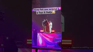 Gims fait un surprise incroyable à Tayc au concert de Dadju [upl. by Mavra102]