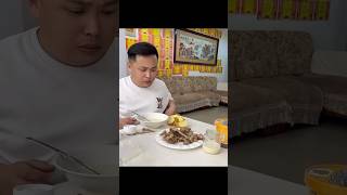 Funny video hiding food 🍛 🤣like funnyvideos funny subscribe 🫕🍗success support share food [upl. by Ahsenre]