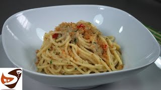 Pasta con la mollica ricetta facile e gustosissima – Primi piatti veloci [upl. by Anaej589]