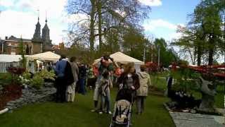 Fête printanière dans la parc du château de MonceausurSambrewmv [upl. by Ttej]