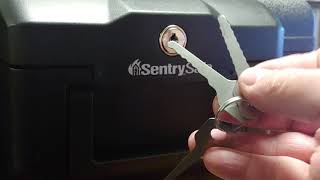 Sentry safe  easily defeated Covert no key no impacts easy jiggler [upl. by Sundin]