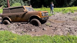 Ford Broncos wheel hard and get stuck Muddy mess at new W2W location Moon Shine Farms in Delmarva [upl. by Kermie186]