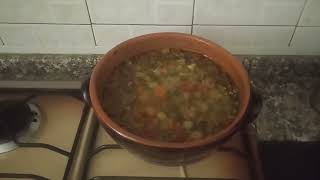 Minestrone di verdure pronto [upl. by Ruzich]