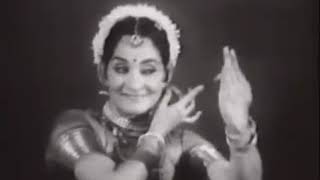 Kuchipudi Guru Korada Narasimha Rao  Manduka Shabdam  Indrani Rahman performs 1968 [upl. by Fausta]