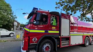 Uckfield Water tanker 84 W1 returning to station [upl. by Lacym]