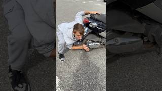 La meilleure technique quand tu as perdu les clés  😱😂 mecanique astuce scooter moteur [upl. by Eylatan]