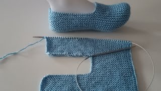 Super schnell Socken  Puschen  Hausschuhe stricken mit 2 Nadeln 🧶 [upl. by Aihsoem826]