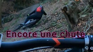 Rando VTT Encore une chute un peu de casse sur le vélo et quelques coups bleus [upl. by Oilalue]