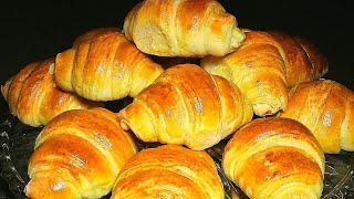 Croissante cu unt perfect pentru micul dejun Rețeta de foietaj explicată pas cu pas Poftă mare [upl. by Clevie]