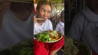 Papaya salad cooking food localfood viralvideo shorts [upl. by Aleahpar]