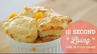 How to Make Fruit Cobbler  10 Second Living [upl. by Pubilis]