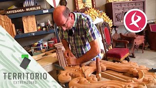 Encontró en Ahigal el lugar perfecto para montar su taller de ebanistería  Territorio Extremadura [upl. by Petra]