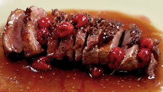 RECETTE ORIGINALE  Magret de Canard et sa sauce miel et framboise [upl. by Gnouhk353]