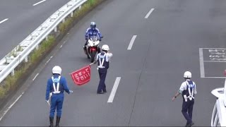 【ネズミ捕りの瞬間】見るからに速そうなバイクに乗った運転手がスピードの出し過ぎで捕まる瞬間！警視庁スピード違反取り締まり！Japanese speeding bikes [upl. by Vorfeld]