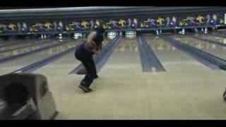 two handed bowling demo jason belmonte style by paolo darroca [upl. by Goddart]