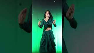 Saree ke fall sa 💚✨ dancecover trendingshorts music 🎶 Vaaniksingh 💁🏻‍♀️ [upl. by Atworth]