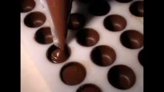 Pralinen selber machen  Ganache selbst herstellen [upl. by Lyrrad]