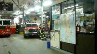 Ding FDNY Battalion 1 goes on a run [upl. by Garfinkel]