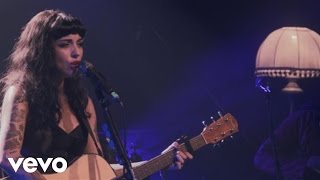 Mon Laferte  El Cristal En Vivo [upl. by Dlorah]