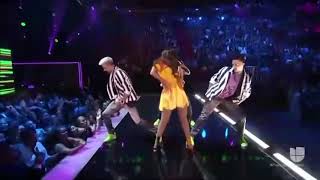 Anitta  quotVenenoquot Salsa Version En Premio Lo Nuestro 2019 Miami [upl. by Becker866]