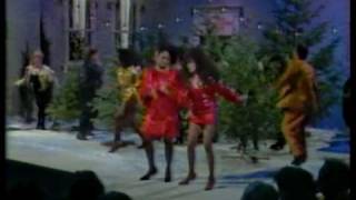 Darlene Love and Ronnie Spector  Christmas medley [upl. by Brandy]