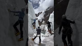 Climbers face sudden avalanche 😳🫣  🎥 BVIRAL  redddlong [upl. by Seuqram]