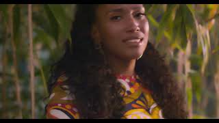 Avanah feat Badoxa quotMundos Diferentesquot OFFICIAL VIDEO 2022 By ÉKarga Music Ent [upl. by Annaeg]