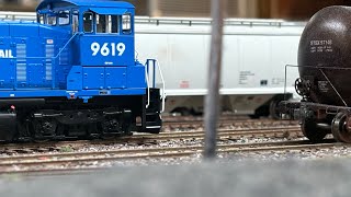 Testing out the new Athearn conrail SW1500 [upl. by Assen]