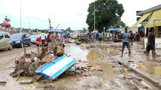 Inondations en Côte dIvoire au moins 18 morts à Abidjan [upl. by Tamberg]