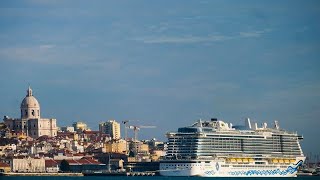 Covid su nave da crociera AIDAnova passeggeri sbarcati a Lisbona [upl. by Grim777]