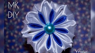 Снежинка канзаши из атласной ленты Двухцветный лепесток Snowflake kanzashi satin ribbon DIY [upl. by Nalod]