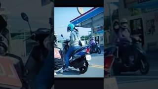 Motociclista ayuda a mujer biker motociclismo bikergirl [upl. by O'Mahony]