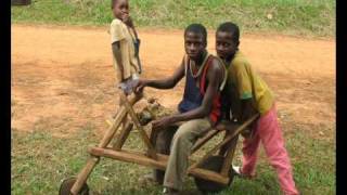 Enfants pygmées à Lomié Cameroun [upl. by Akenot74]