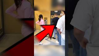 Humillaron A Este Hombre Despues De ofender A Una Embarazada🤰 youtubeshorts shortsvideo [upl. by Niawat]