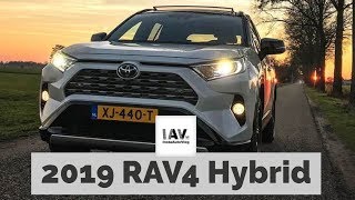 Review Toyota RAV4 Hybrid 2019  SUV vermogen Aygo verbruik [upl. by Kciredorb561]