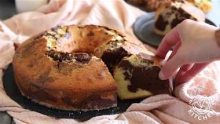 Ciambellone marmorizzato al cioccolato  Dolce da colazione o merenda [upl. by Sadie]