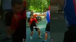 Jak PRAWIDŁOWO robić UNIKI w boksie Obrona w Boksie boxing tutorial [upl. by Zetnahs464]