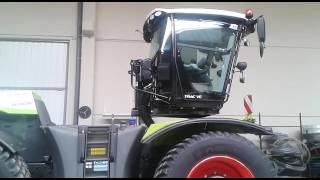 Cab rotation Claas Xerion 4000 TRAC VC [upl. by Corbin]