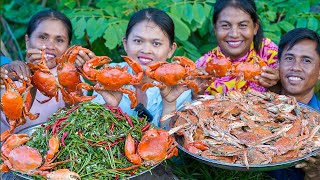 Pickled Water Convolvulus Recipe with Sea Crabs Recipe in Village  Cooking For Donation amp Eating [upl. by Thor]