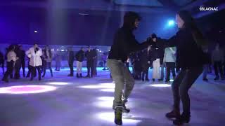 La patinoire Jacques Raynaud  ambiance festive [upl. by Feune]