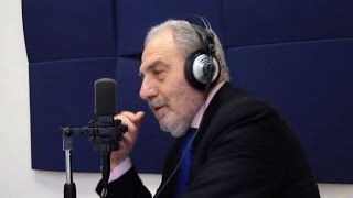 Antonio Caprarica I reali inglesi eccessivi in tutto  VideoDoc [upl. by Ciro26]