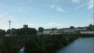 Christy Moore  Bridge At Killaloe [upl. by Pontone]